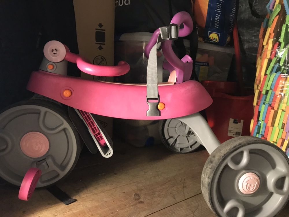 Triciclo rosa para Criança