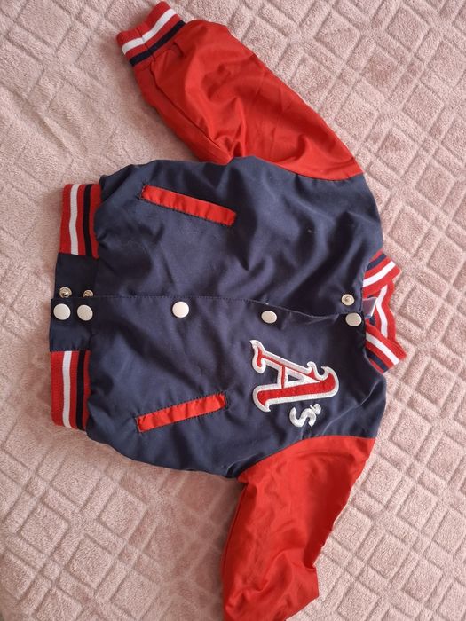 Kurtka bomberka na 12 miesięcy