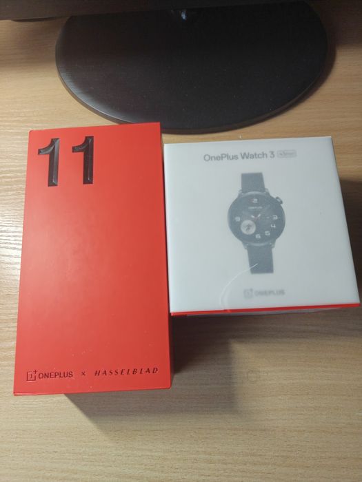 OnePlus 11 + OnePlus Watch 3