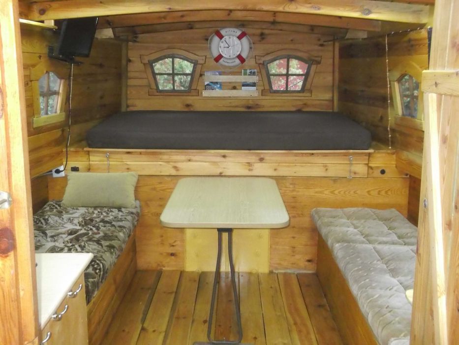 łódż drewniana typu Szkuta