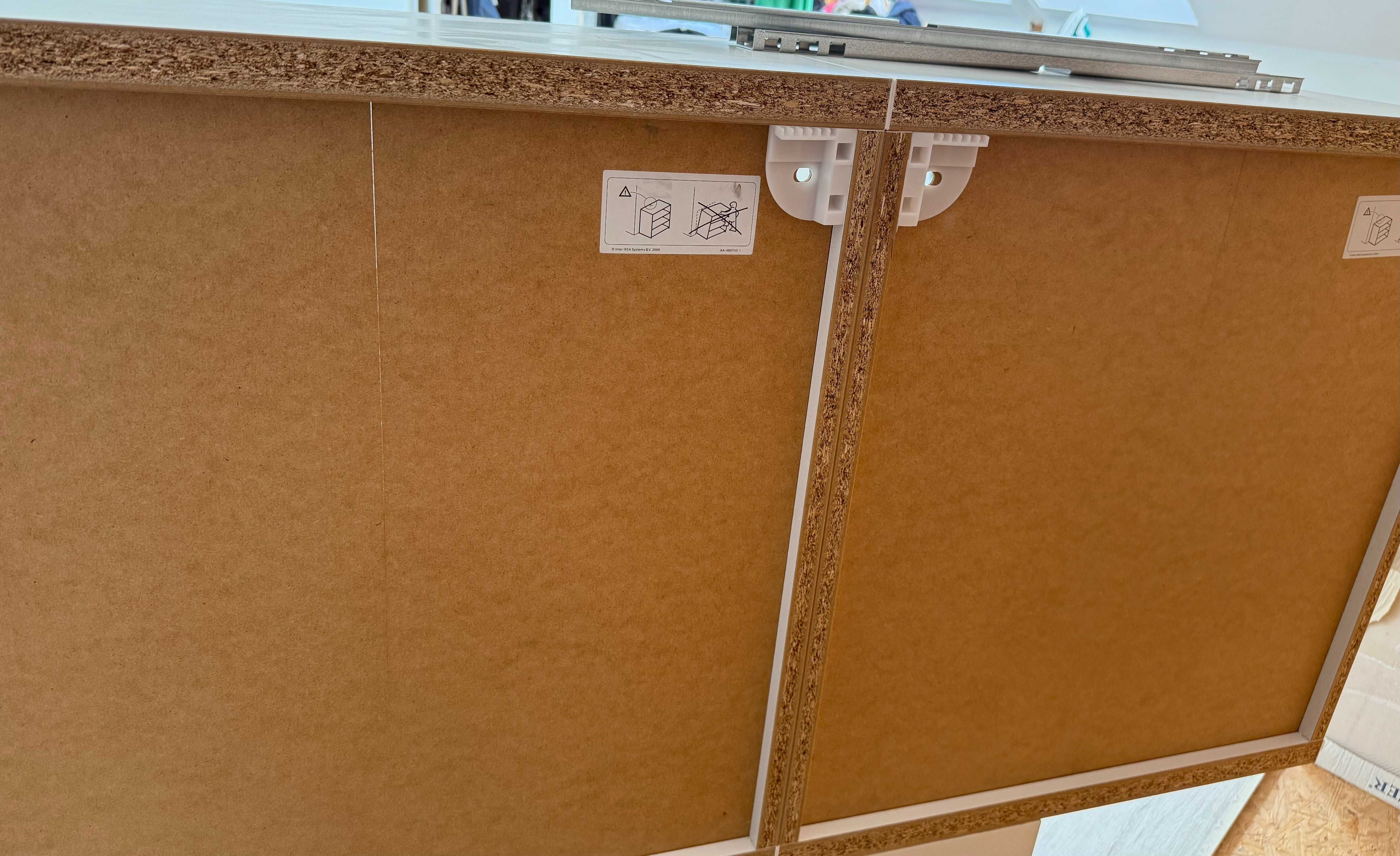 Szafka IKEA STUVA - z półkami i listwą LED