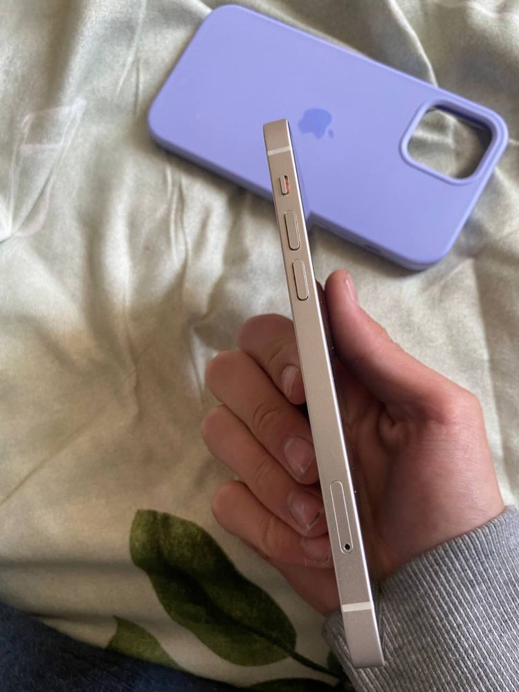 12 iphone 128ggb 99акб