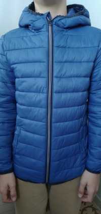 Продам куртку: синия, лёгкая, осенняя; фирмы CoolClub