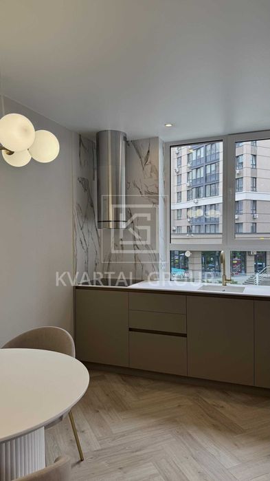 БЕЗ КОМІСІЇ! дуже гарна 2 кімнатна квартира. ЦЕНТРАЛЬНИЙ парк