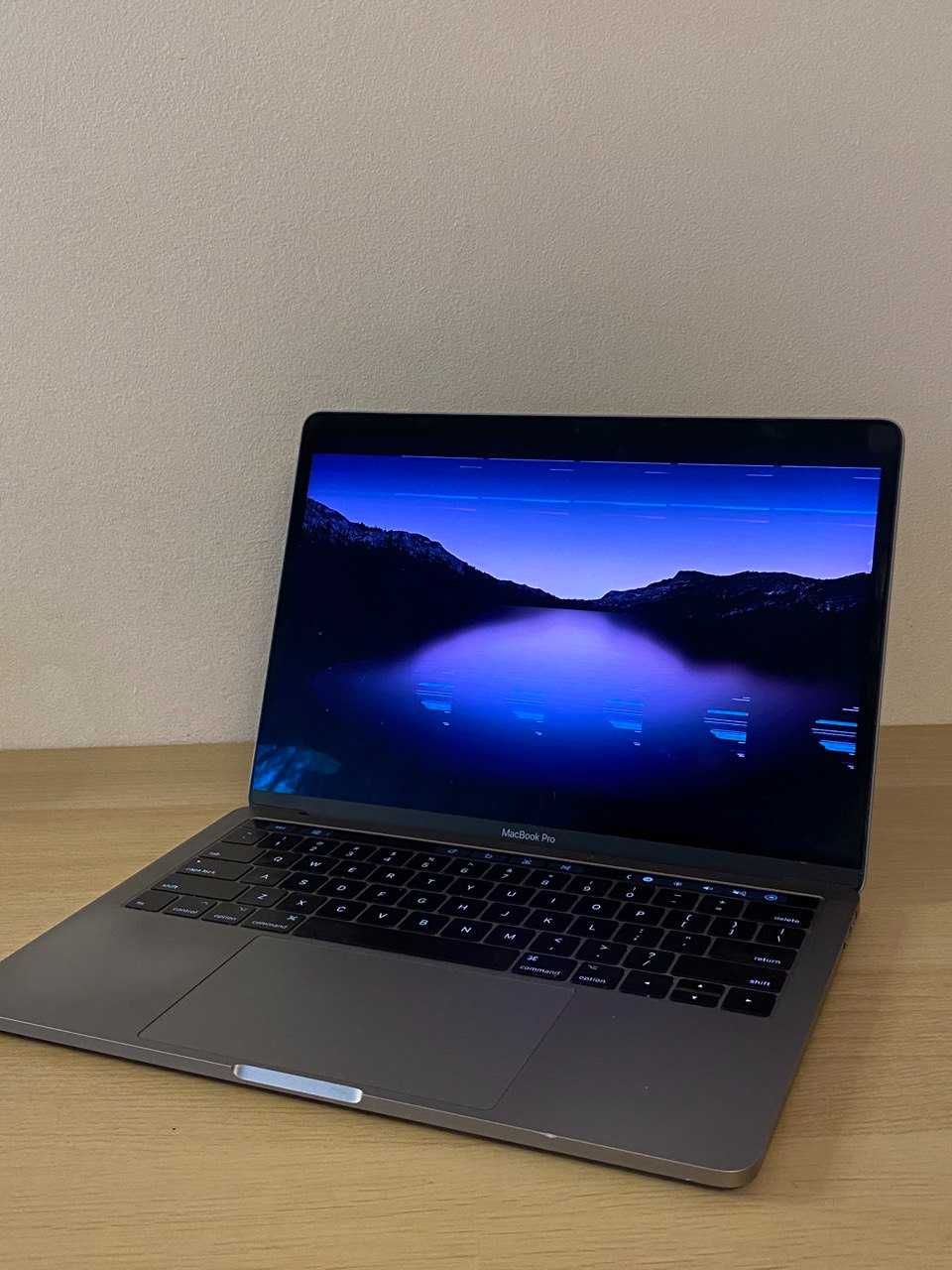 Apple MacBook Pro 13 2017 TouchBar
