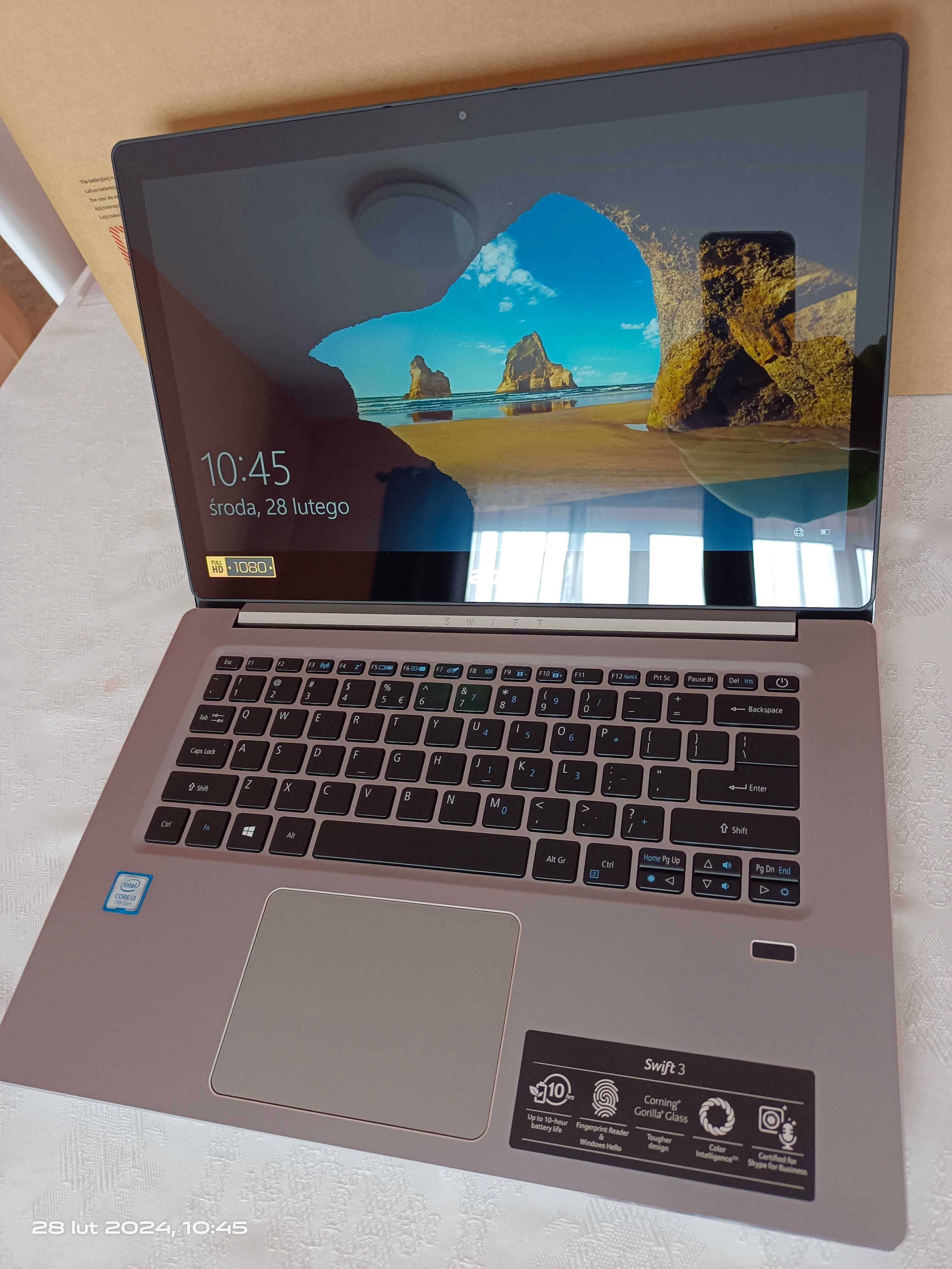 Laptop ACER Swift-3,  Ekran 14,1 cala IPS, FHD, Core i3 Dysk SSD, ALU