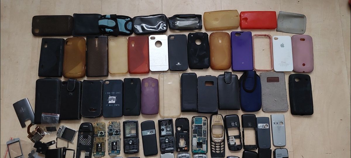 Akcesoria komórkowe do starych telefonow + gratisy