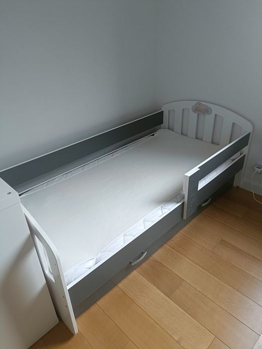 Łóżeczko dziecięce z materacem roz 160/80