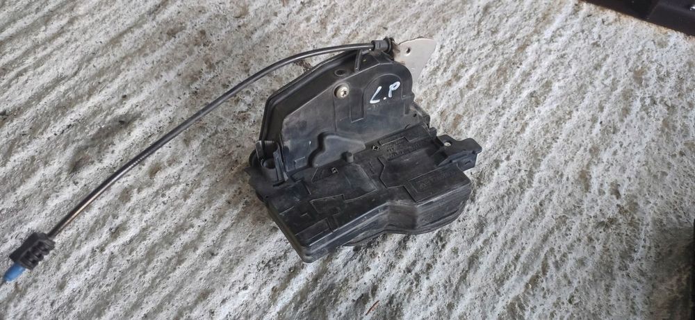 ZAMEK DRZWI LEWY PRZÓD BMW 7 E65 4313269