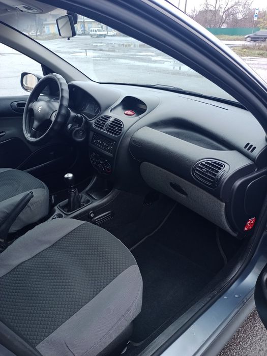 Peugeot 206 2009р 1.4 ГБО 1власник з салону