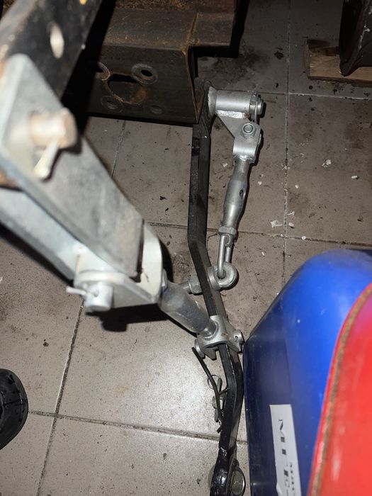 Задня навіска до мінітрактора трьохточкова