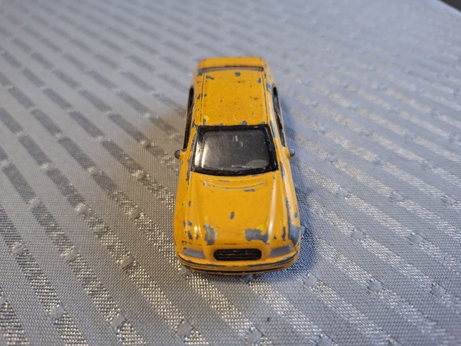 Model samochodu skala 1:64