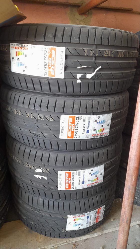 Pneus Kumho tyre ECSTA PS21