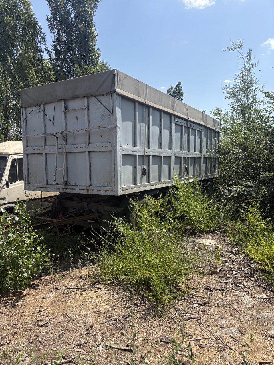 Прицеп зерновоз.
