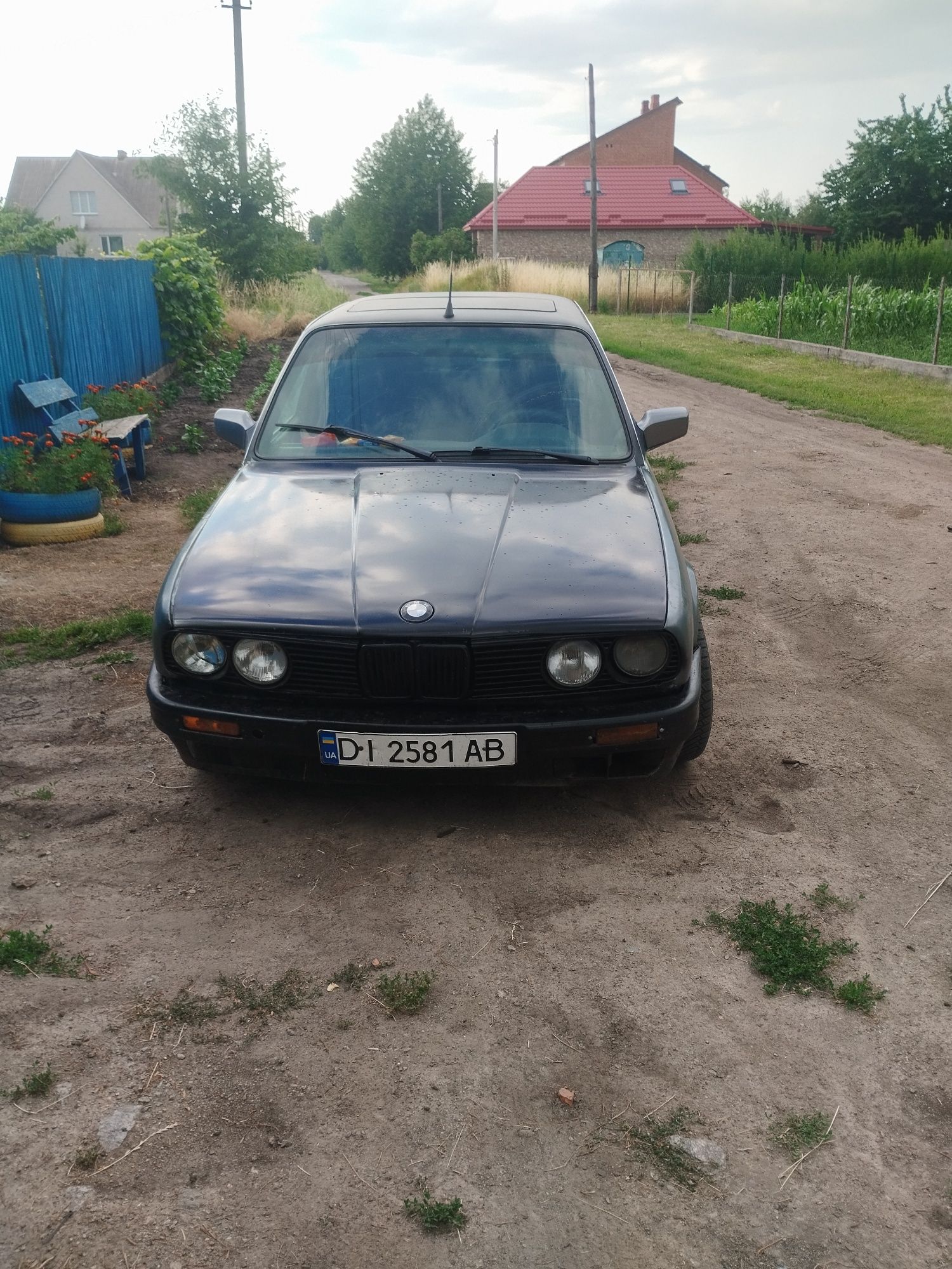 Продам бмв е30 на ходу