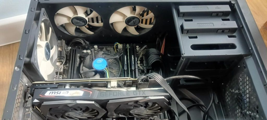 Gracz i5 9400f, gtx 1660 super 6gb, 32gb DDR4, Thermaltake 530w
