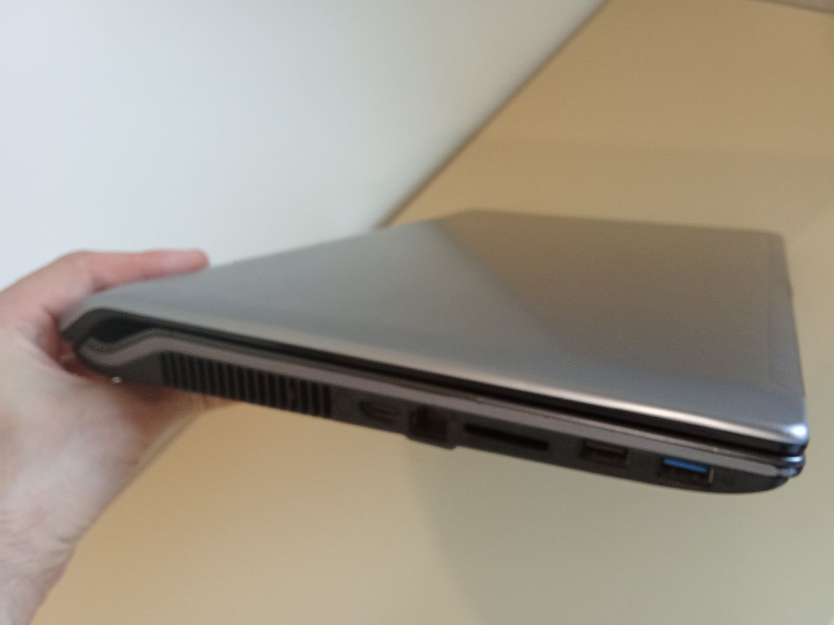 ІГРОВИЙ Asus n53sm 15.6 i3 2350m ddr 3 8gb ssd 500 gb nVidia gt 630 2g