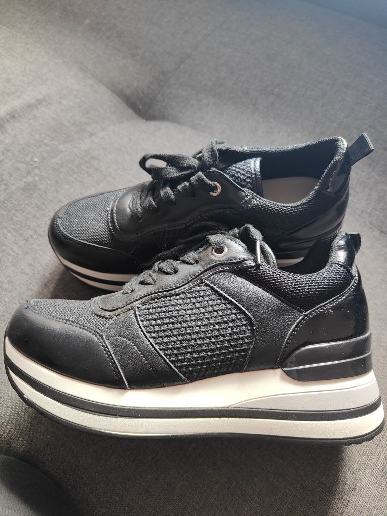 Adidasy damskie.