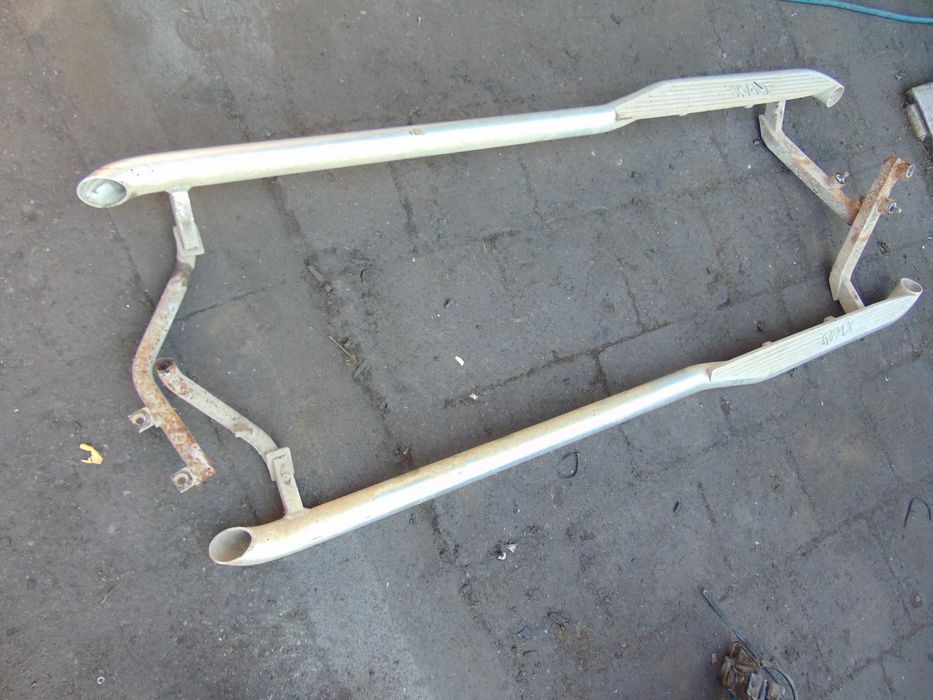 Orurowanie Boczne Stopień  Progi Volvo XC90 2005r QPAX  Aluminiowe