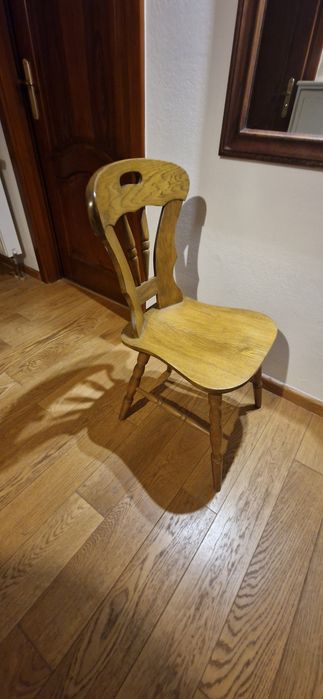 Krzesła dębowe 3 sz