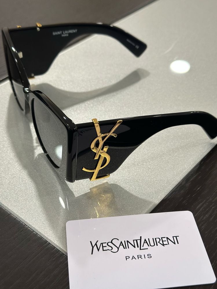 Óculos Saint Laurent