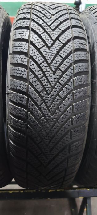 Opony zimowe Vredestein 185/65/15 Jarbet #R83