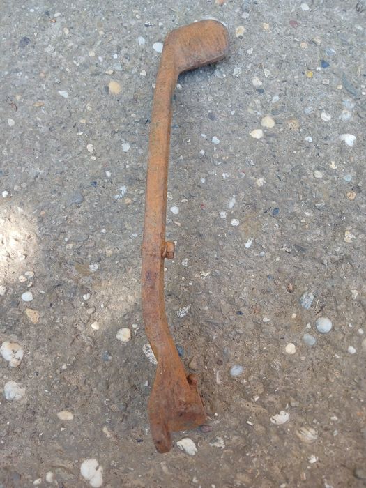 Лапка тормоза Иж  Планета