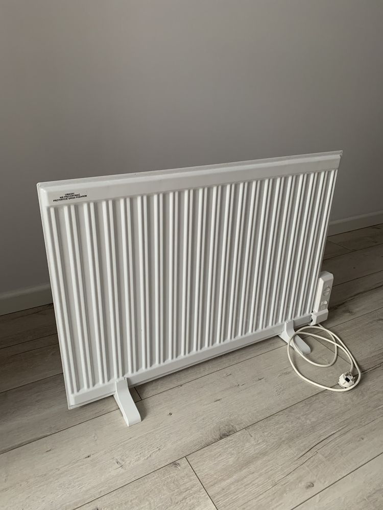 ELPE 700W-1381.000 grzejnik elektryczny olejowy 900x600 program 7 dni