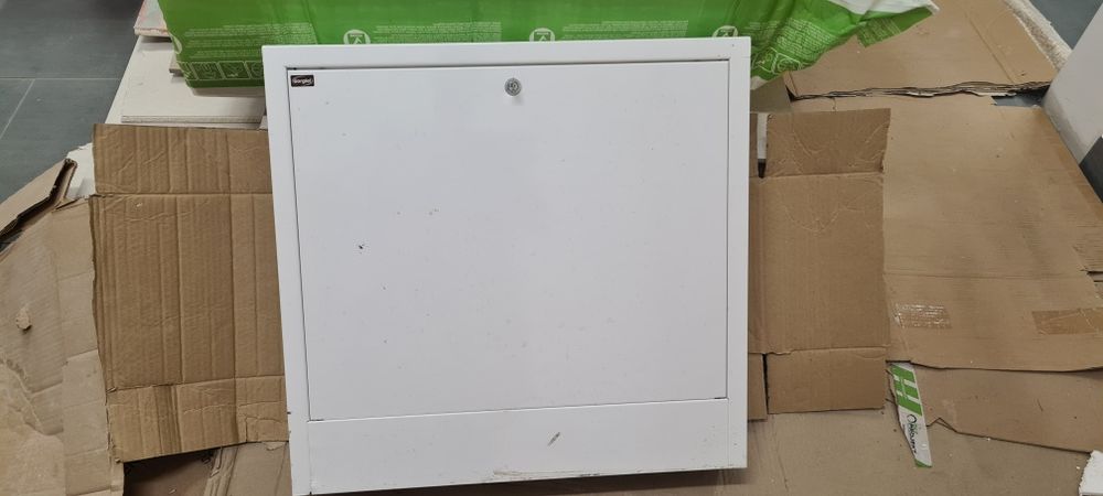 Szafka rozdzielacza 60 instalacyjna
