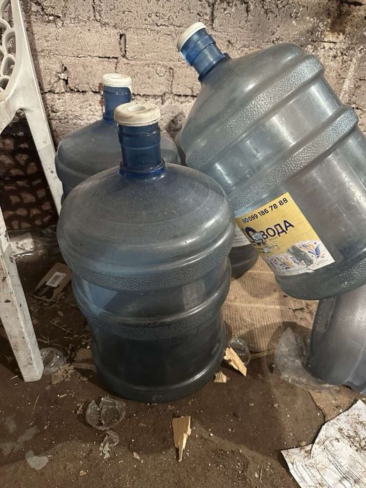 Продам бутлі для води! 18л