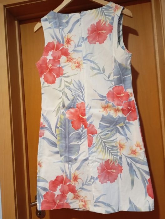 Vestido manga cava florido