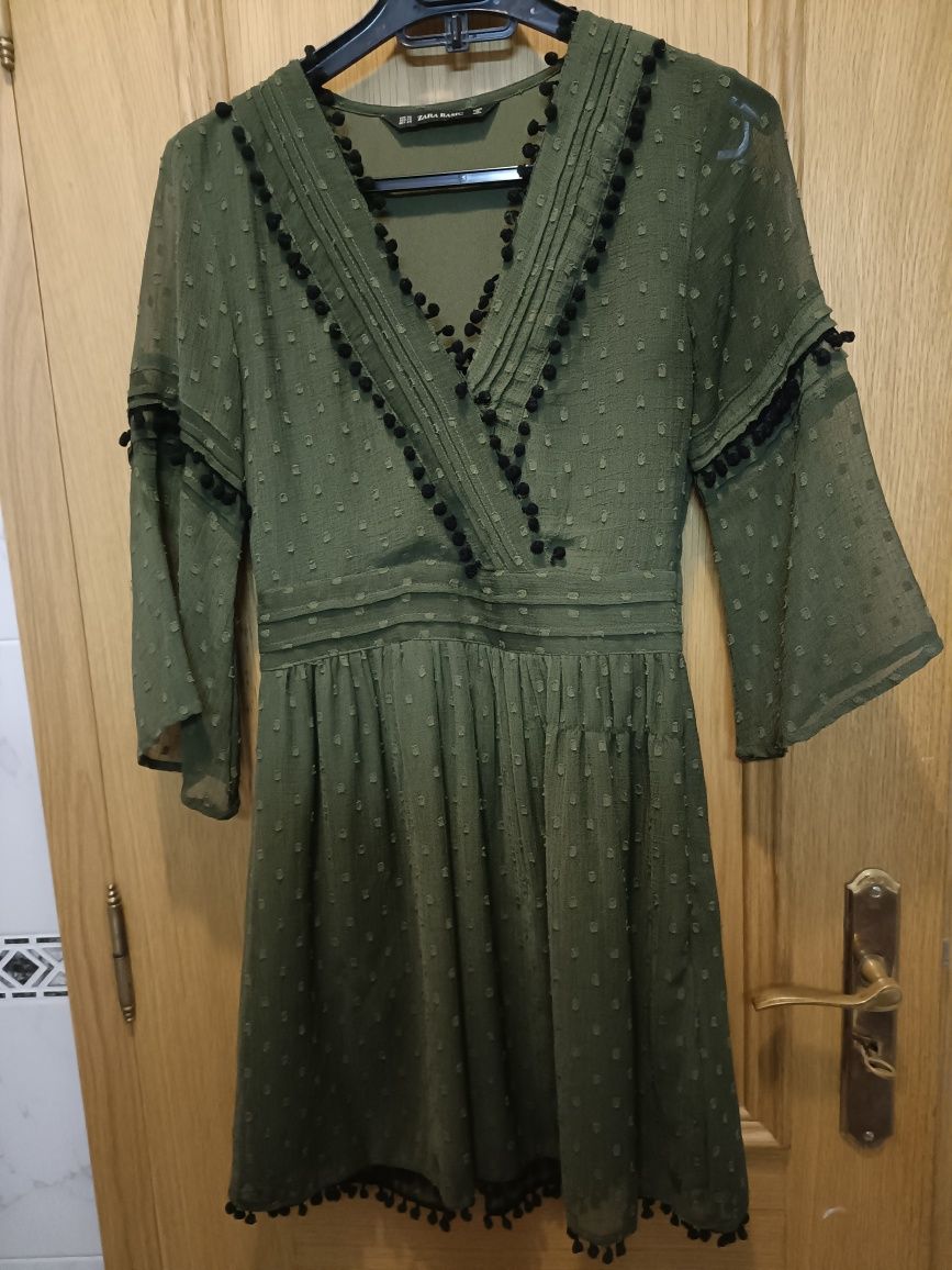 Vestido verde tamanho Xs Zara