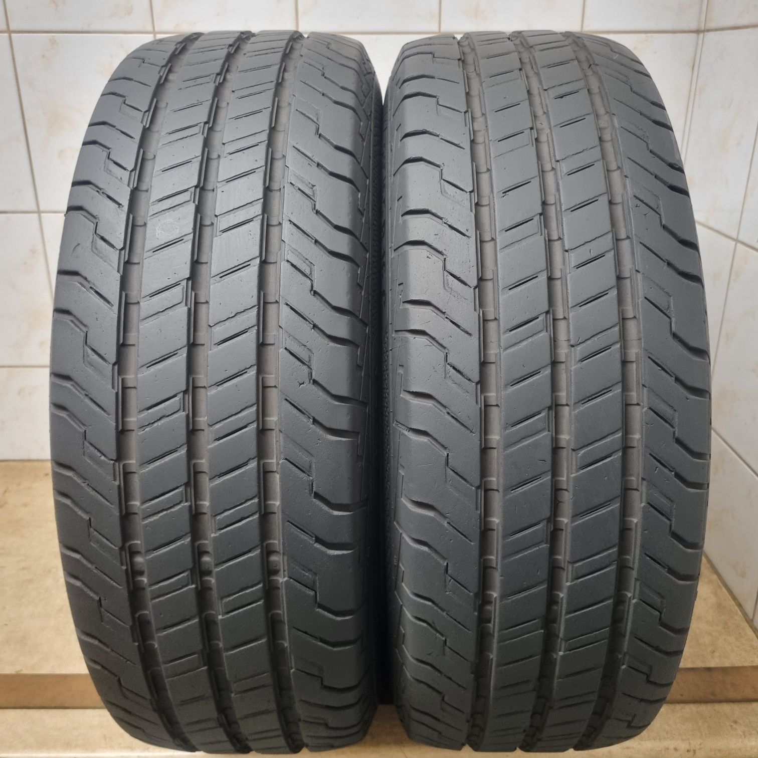 2 opony letnie 215/65 R16C 109/107T Continental ContiVanContact 100
