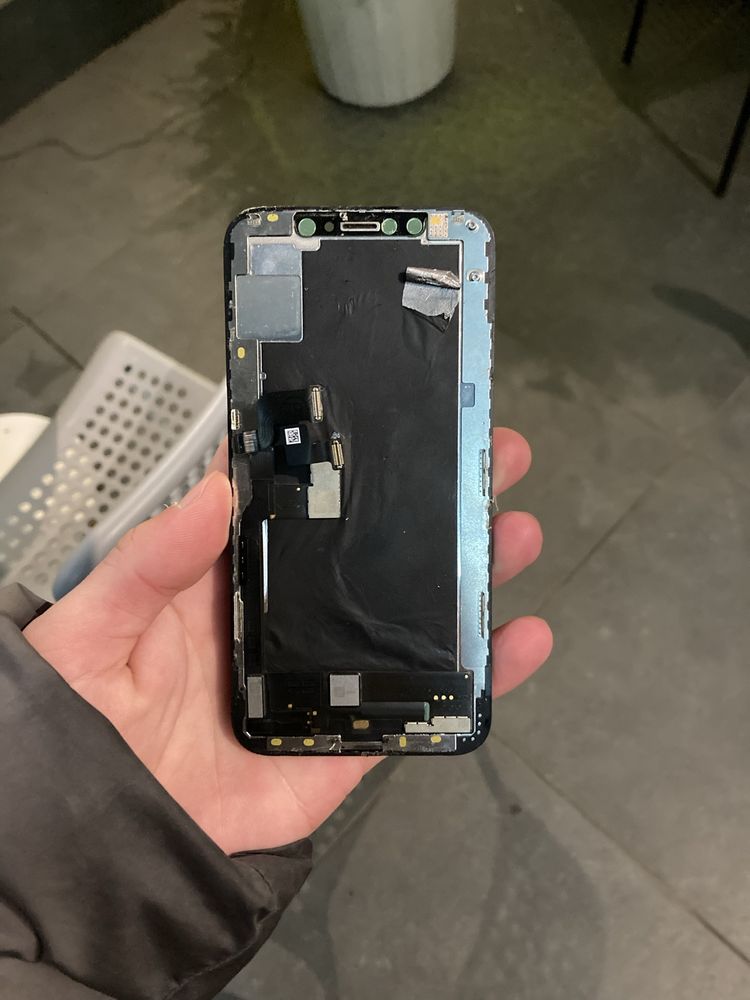 дисплей на iphone Xs