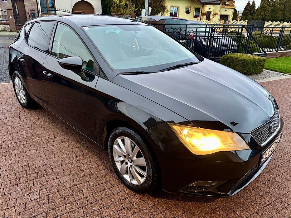 Seat Leon Climatronic Bluetooth Alufelgi Serwis ASO Model 2014 Bardzo Ładny !!!