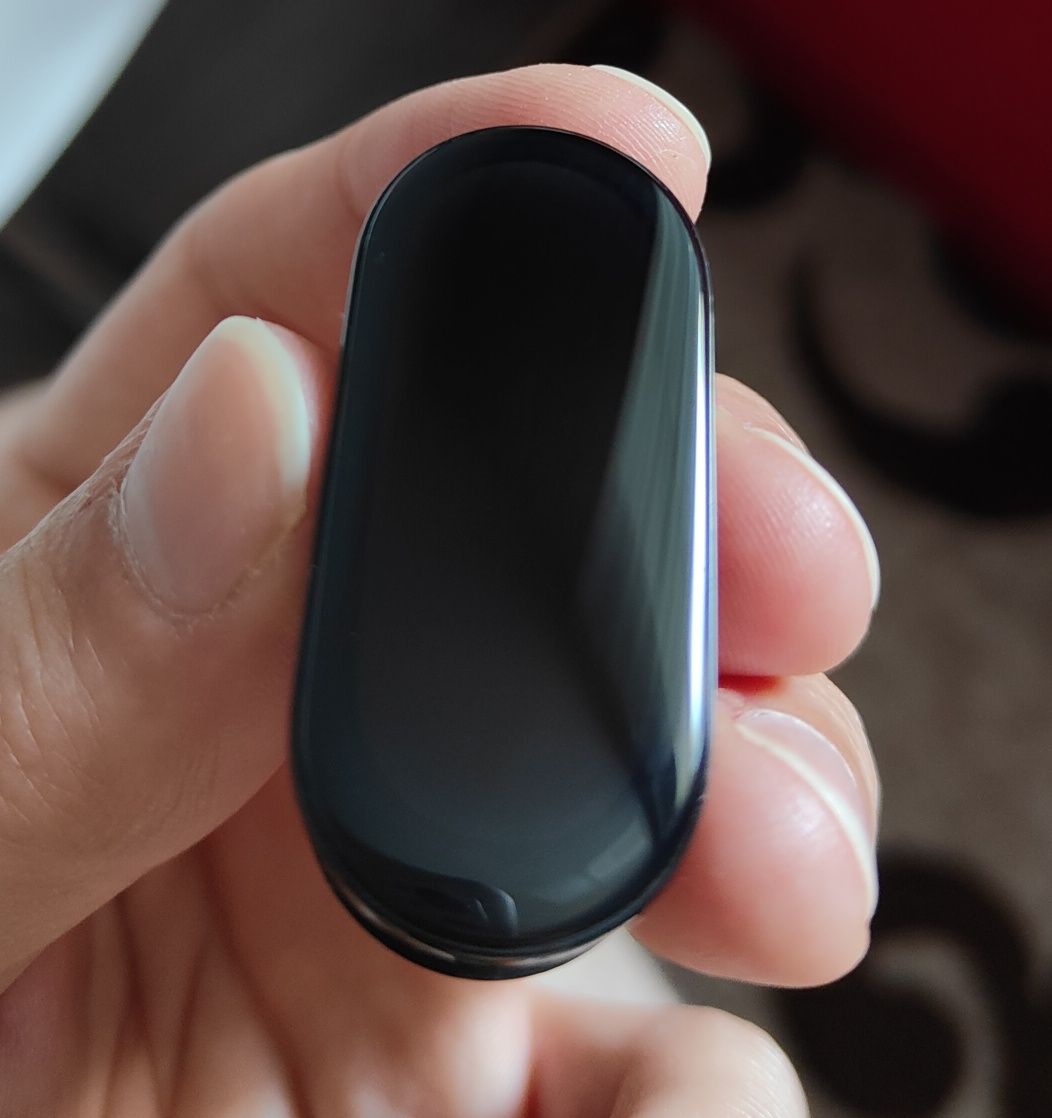 Фітнес трекер Xiaomi Mi Band 7 в ідеальному стані + 2 ремінця