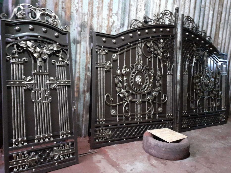 ковані ворота художня ковка вироби балкони перила оренда екскаватора