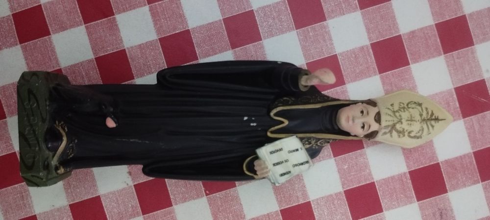 Estatueta são bento