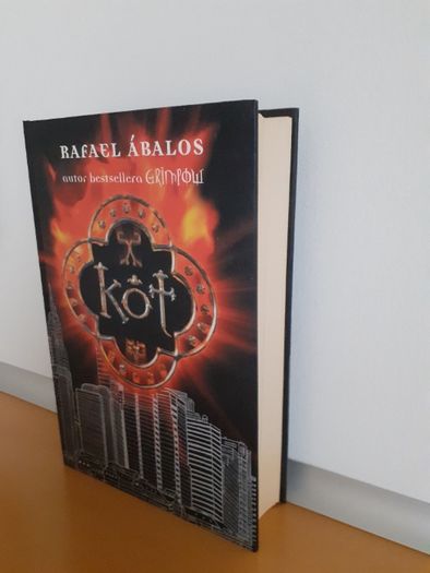 Kot - Rafael Abalos