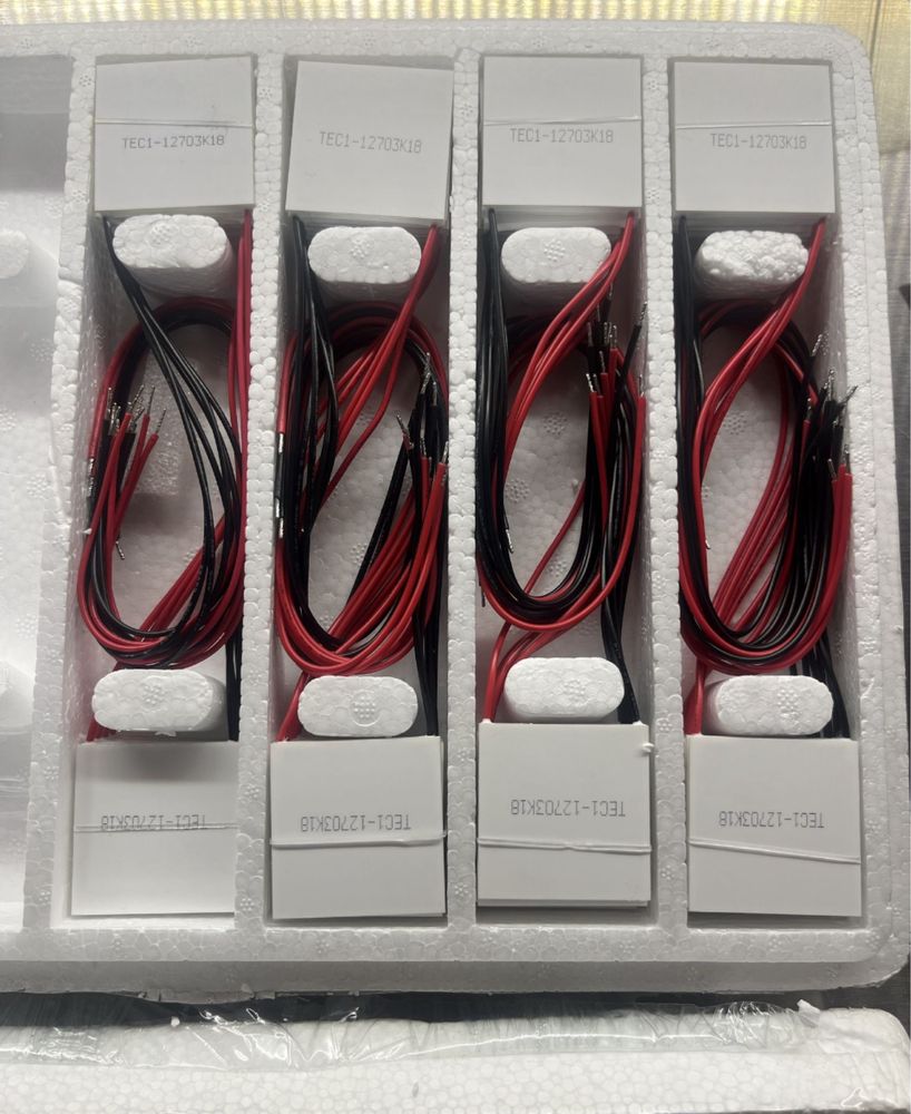 MODUŁ PELTIERA OGNIWO TEC1 12703; TEC1 12704; TEC1 12705; 40X40X 12V