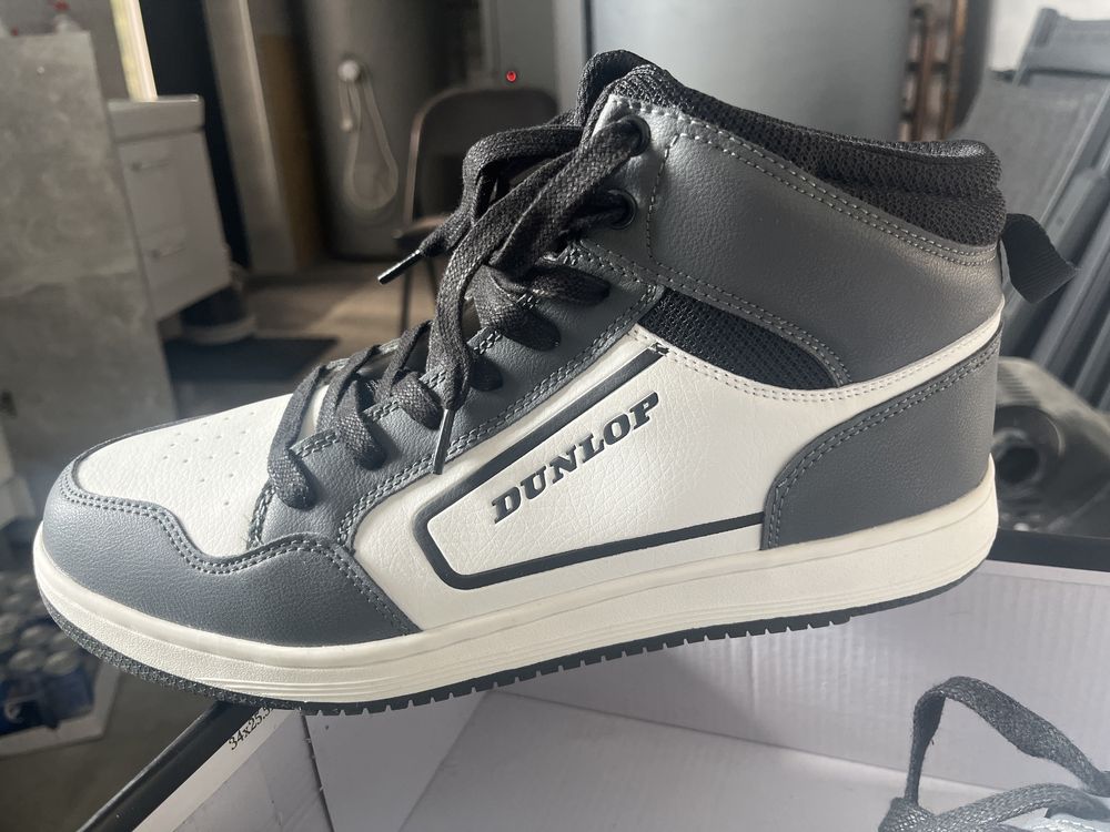 Nowe buty dunlop 43