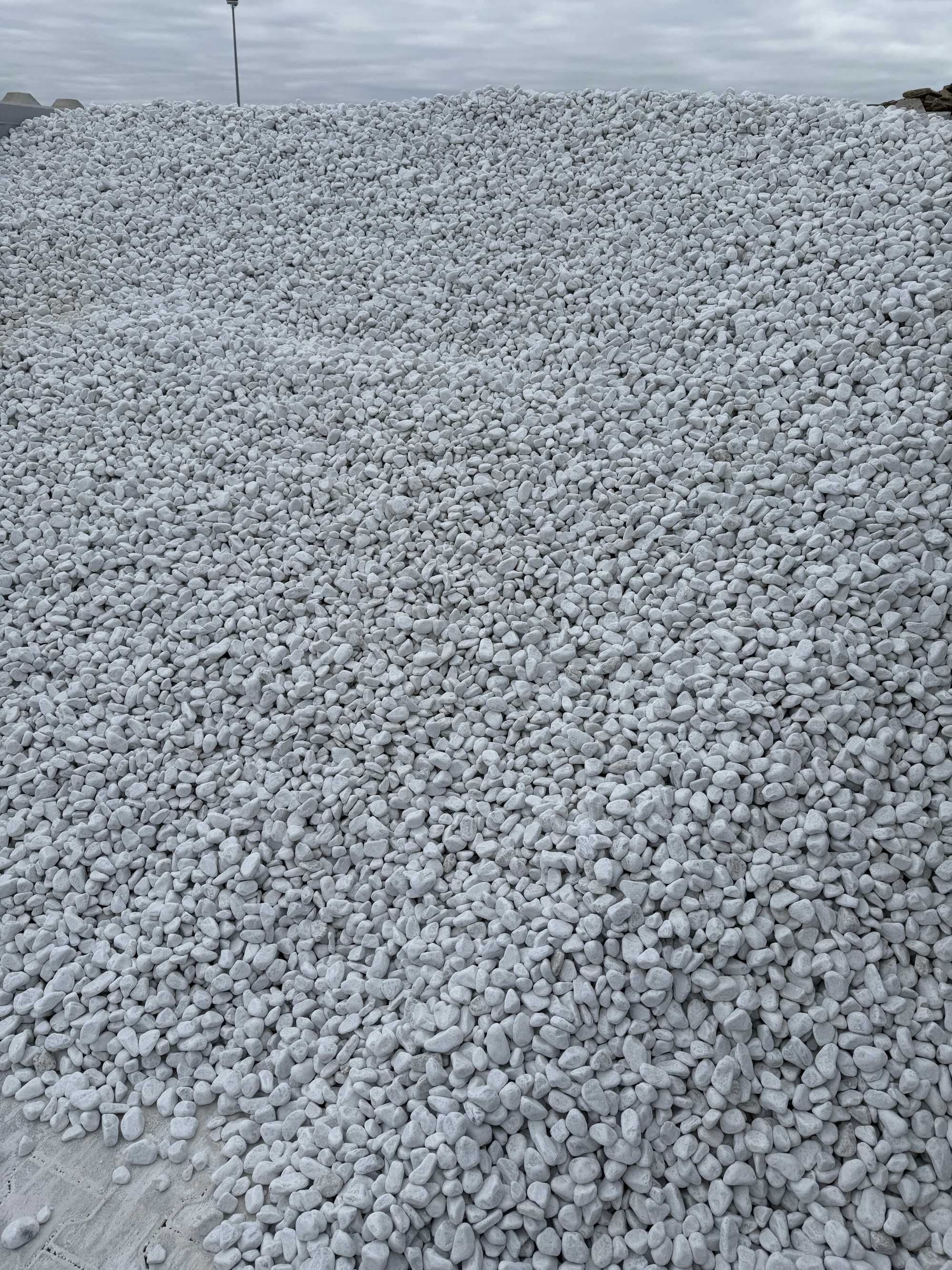 Otoczak Bianco Carrara Frakcja 20-40
