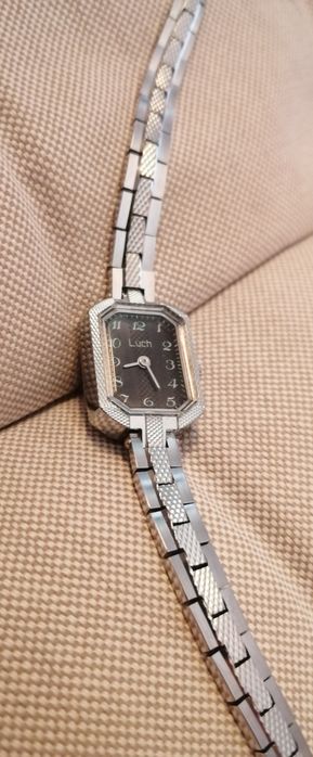 Zegarek Łucz mechaniczny nakręcany jak nowy.