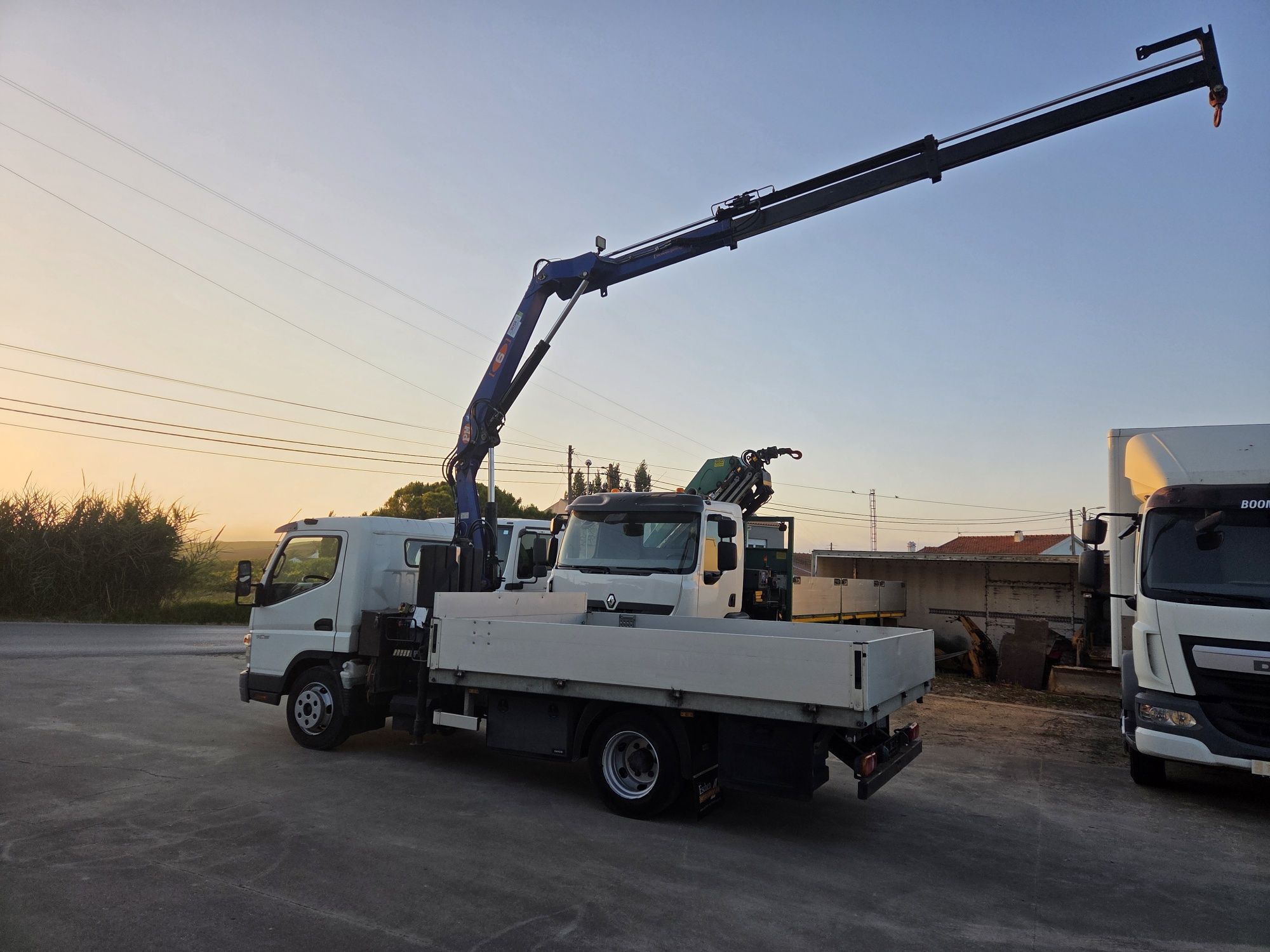Mitsubishi Canter Grua PM6