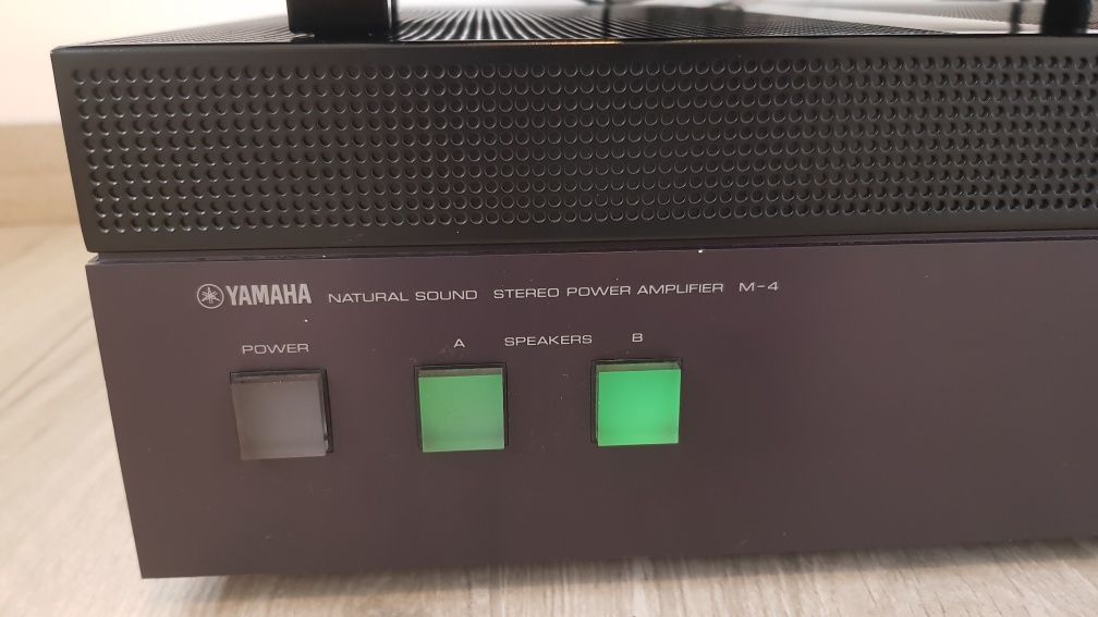 Zestaw Yamaha M-4 Pre-amp C-2 tuner T-2