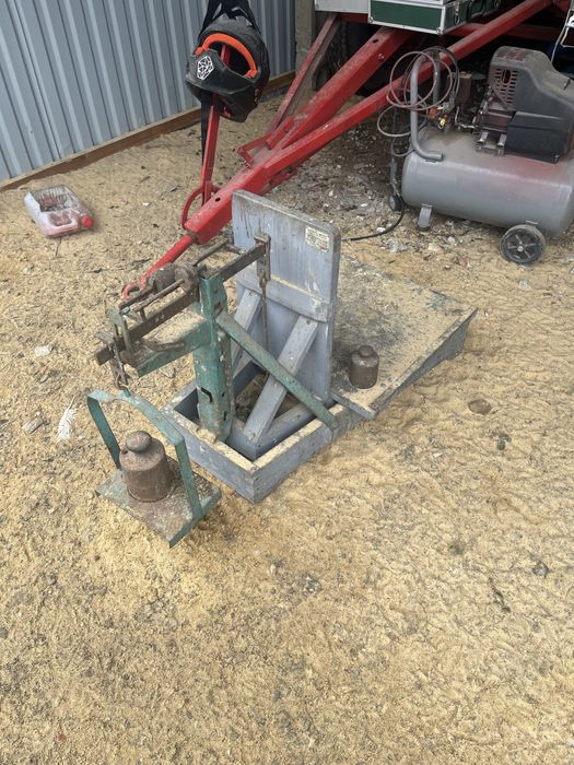 Waga rolnicza zabytkowa