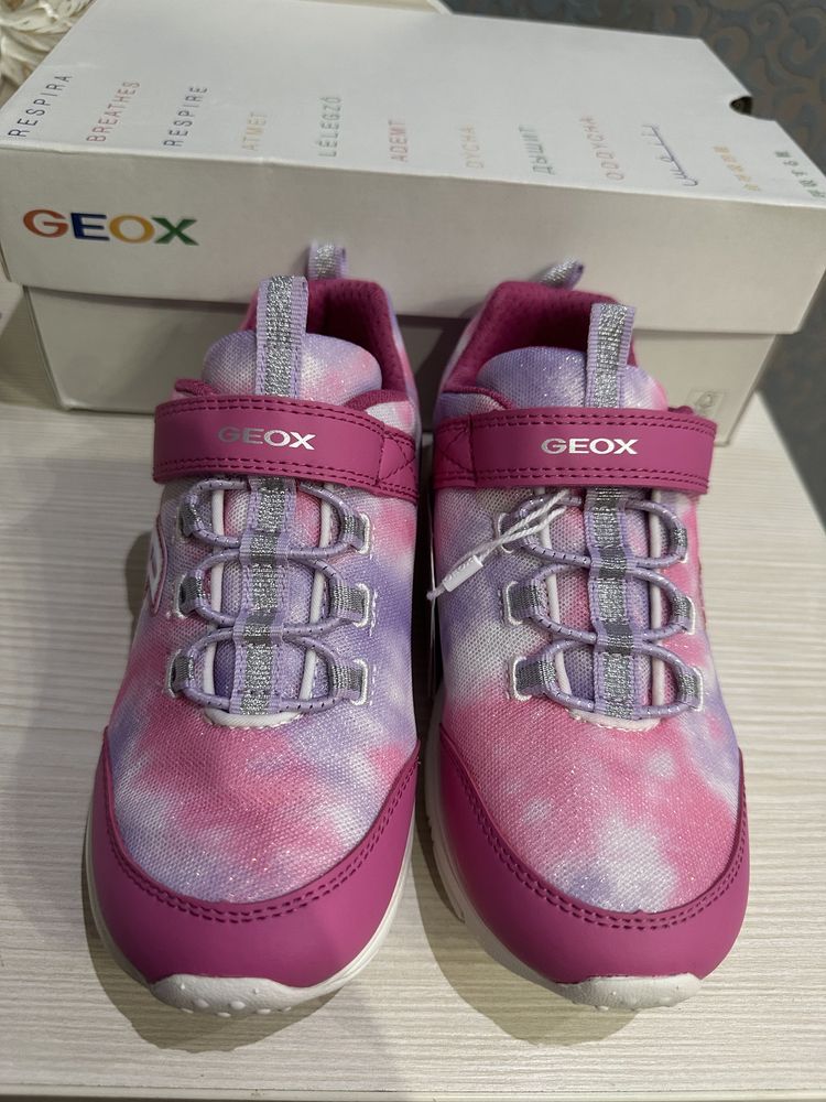 Geox кросівки 34 35 36