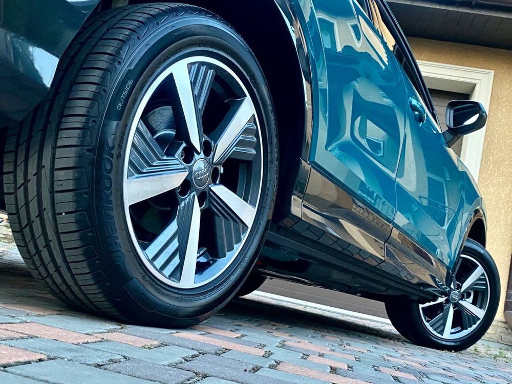Електромобіль Audi Q2L e-tron NEW 2021
