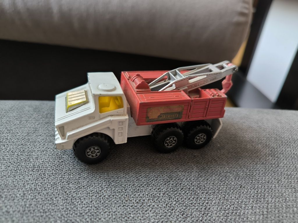 Samochodzik Matchbox 1975r.