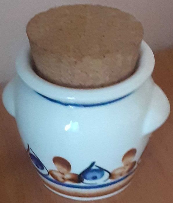 Баночки для специй с пробками из корки